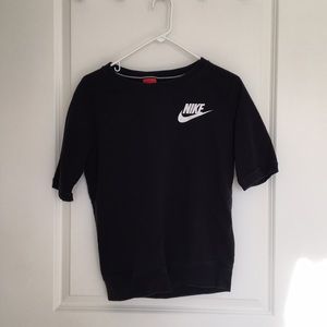 Nike 3/4 sleeve sweatshirt